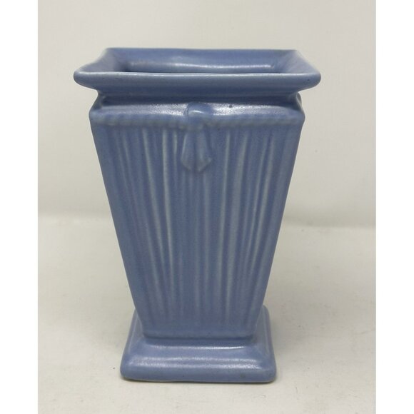 Vtg 1940s/1950s CAMARK POTTERY DELPHINEUM BLUE 7.25" VASE #639 Draping w/Sticker - Picture 1 of 9